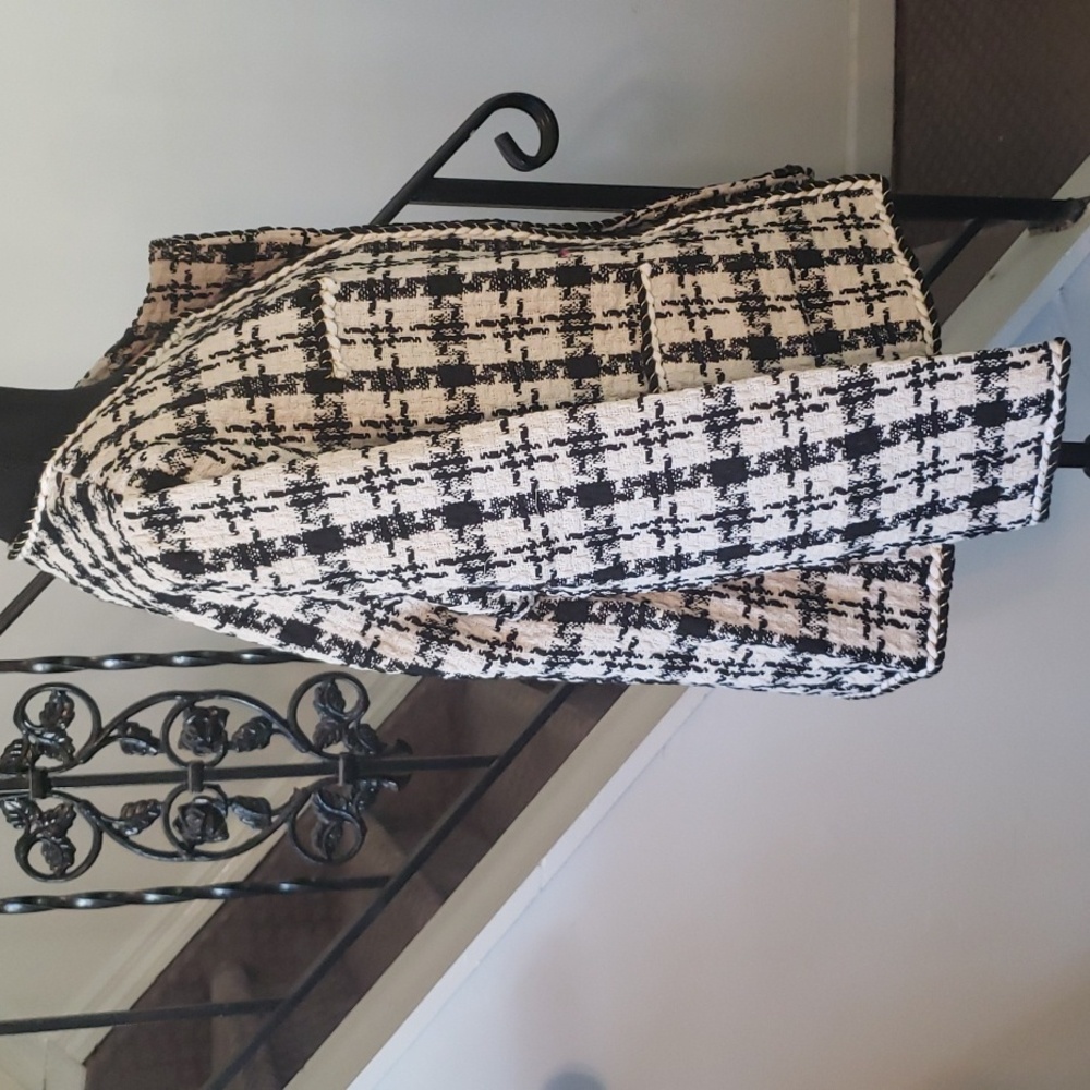 NWT Black/ivory tweed blazer - Picture 4 of 16